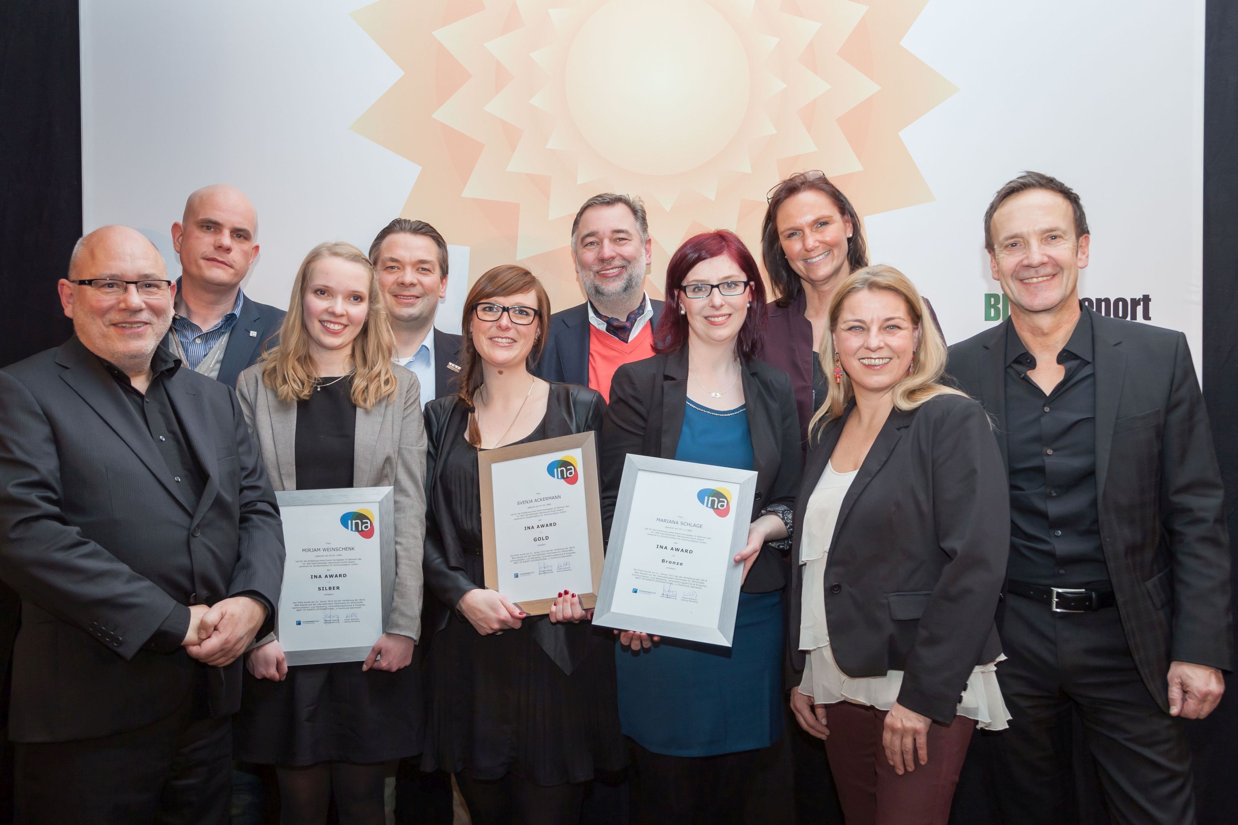 10. INA AWARD: Siegerinnen und Jury