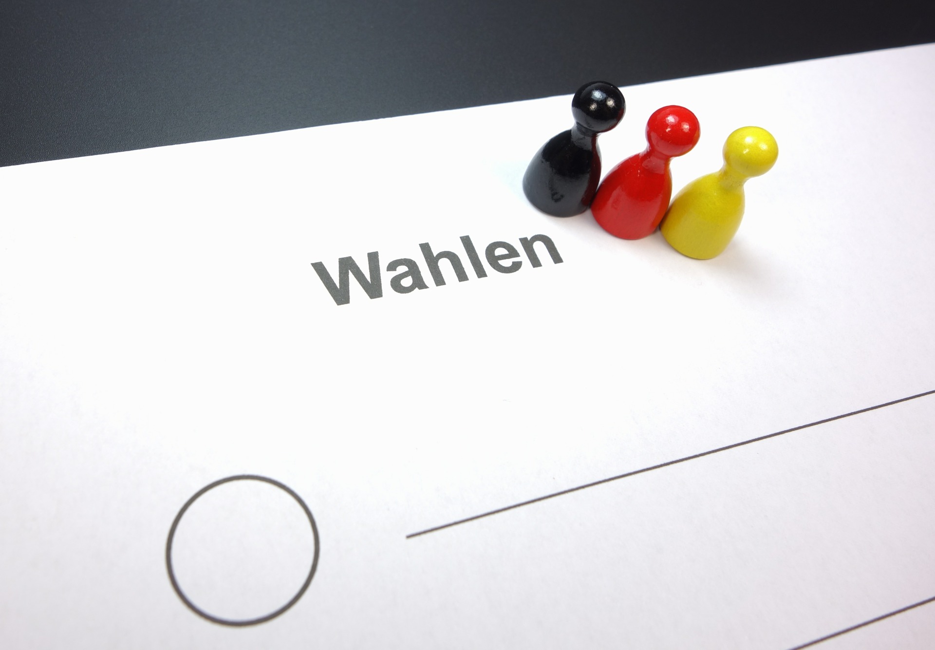 Interessenten können jetzt für Wahlen und Abstimmungen Spezialdomains kaufen Interessenten können jetzt für Wahlen und Abstimmungen Spezialdomains kaufen