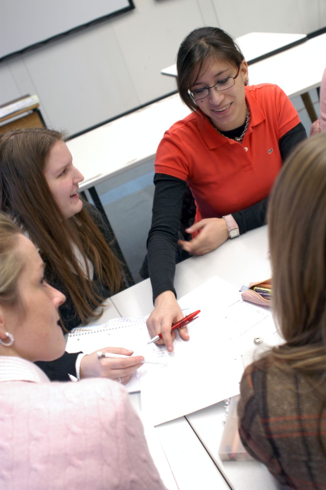 Studenten der DAMK bei der Gruppenarbeit