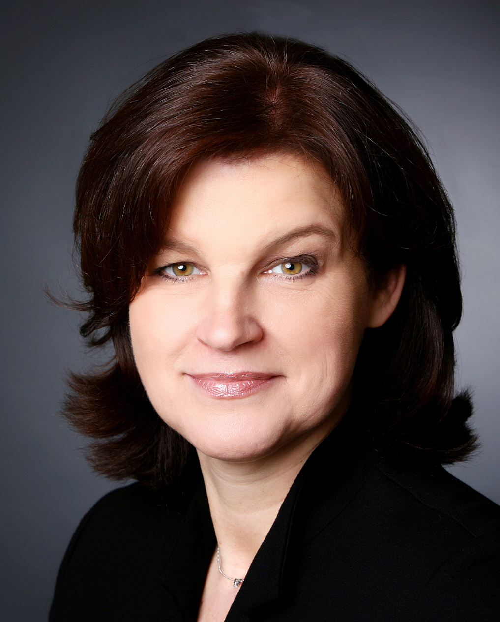 Seit dem 1. November 2014 leitet Petra Bischof das internationale Marketing bei TECE. Seit dem 1. November 2014 leitet Petra Bischof das internationale Marketing bei TECE.