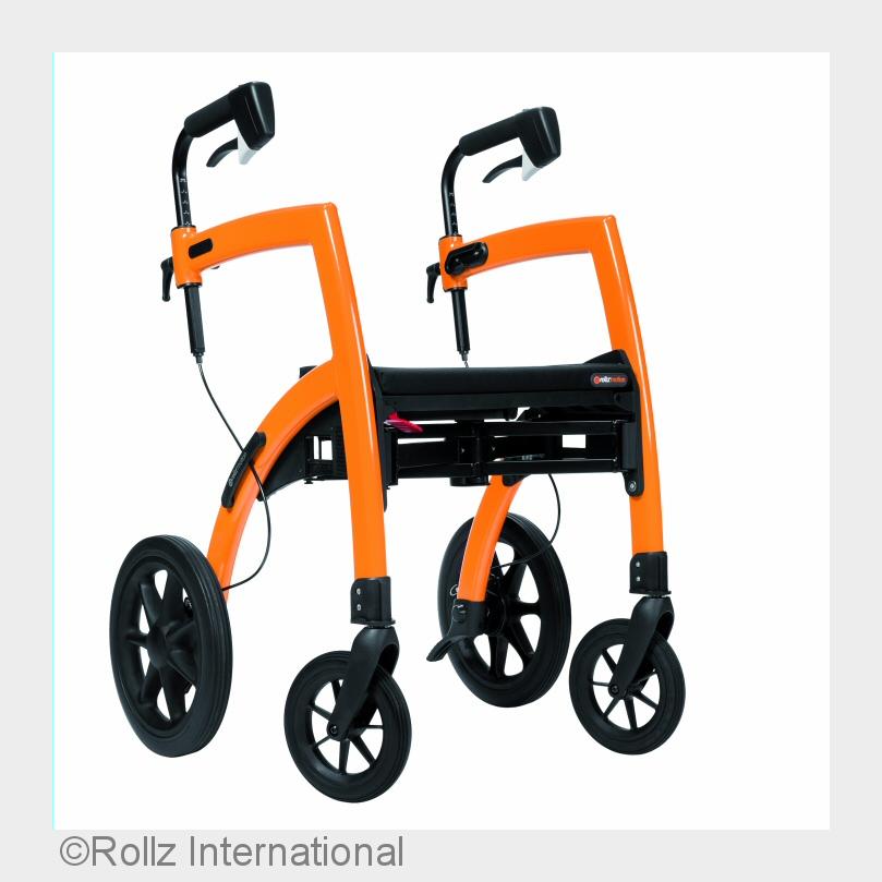 Der"2-in-1" Rollator Rollz Motion kann vom Rollator in einen komfortablen Rollstuhl umgeba Der"2-in-1" Rollator Rollz Motion kann vom Rollator in einen komfortablen Rollstuhl umgeba