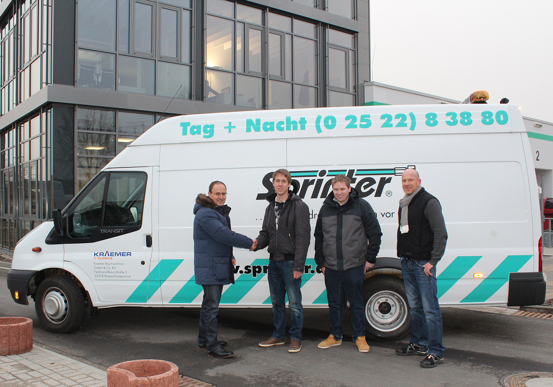 Mit neuem Sprinter®startet KRAEMER Baumaschinen GmbH den Einstieg in den mobilen Hydraulik-Service