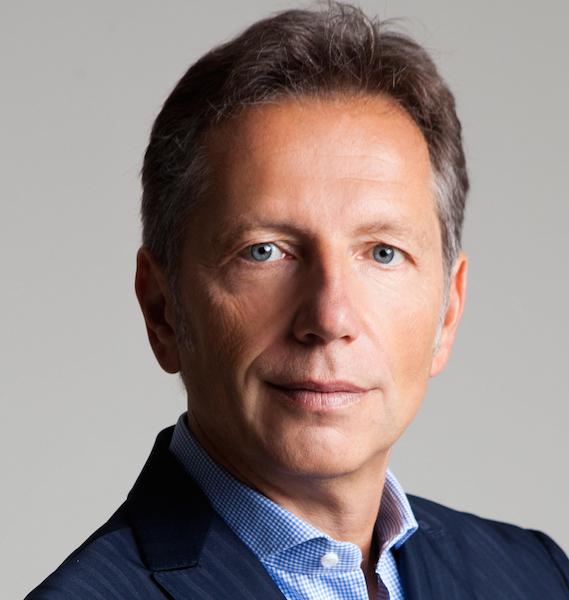 Roland M. Löscher, Vertriebs-Experte, ValueSelling-Ansatz