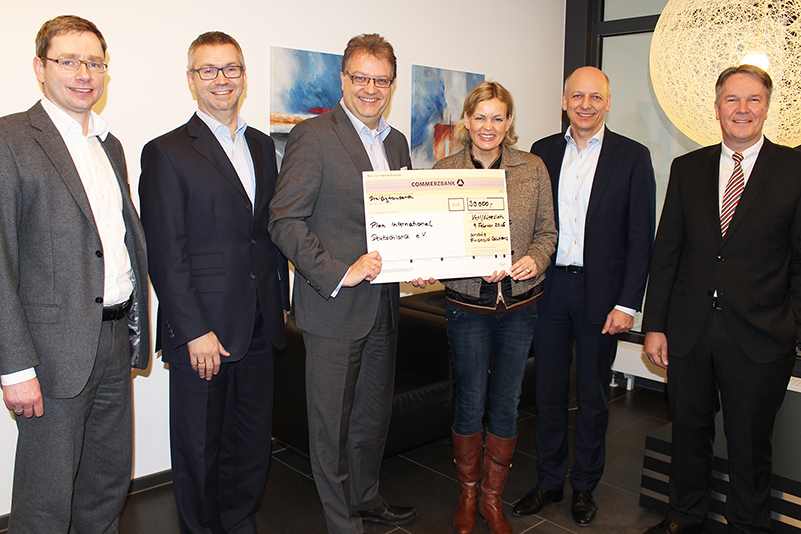 arvato Financial Solutions spendet 30.000 Euro an Plan International