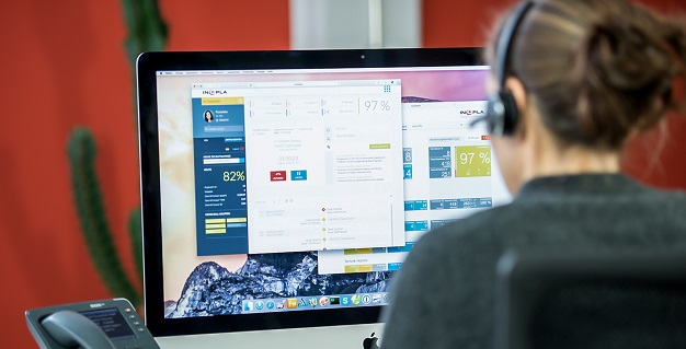 Intelligente und moderne Telekommunikation mit Echtzeit-Anwendungen über das Internet. Intelligente und moderne Telekommunikation mit Echtzeit-Anwendungen über das Internet.