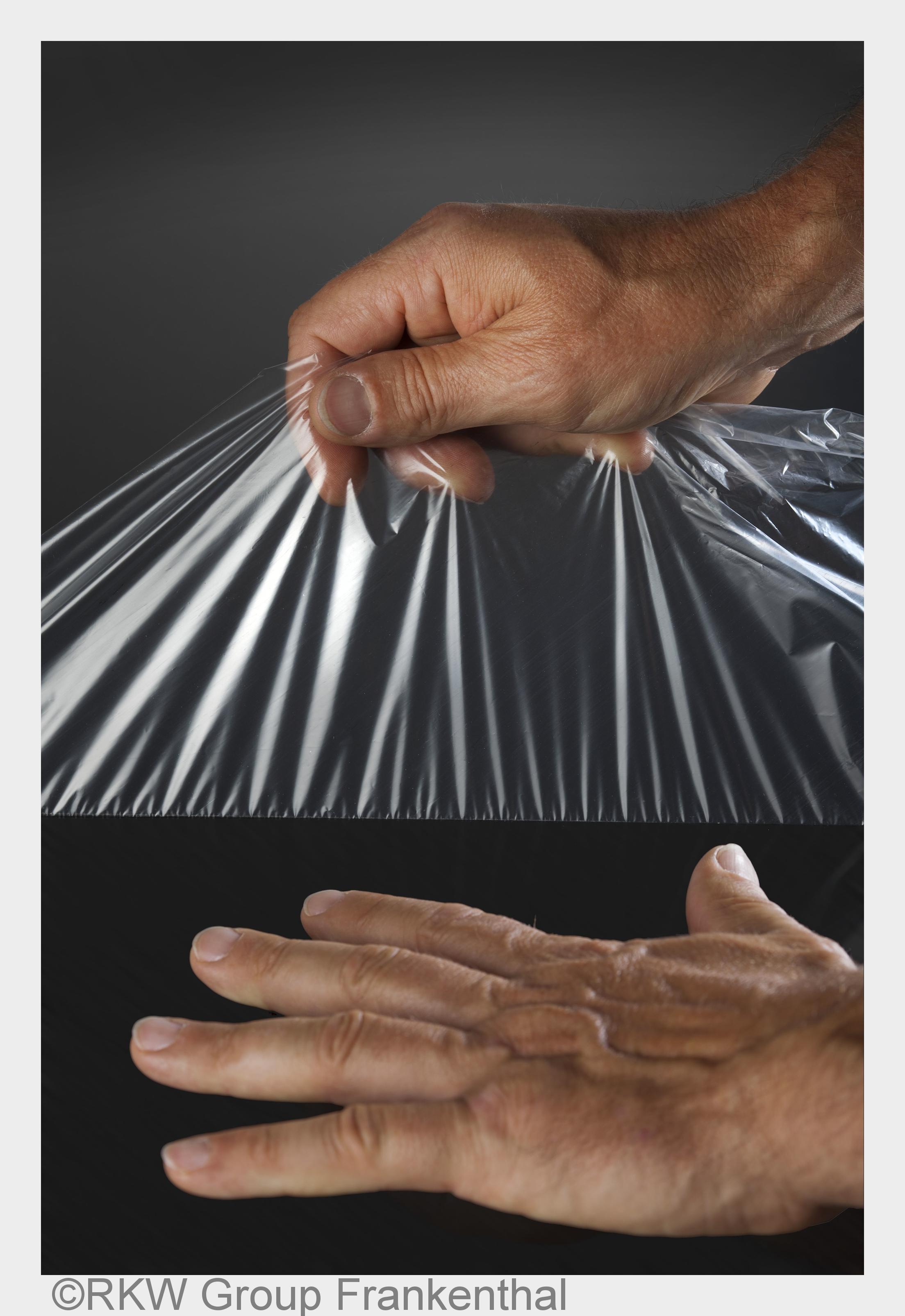 Polydress®O2 Barrier 2IN1 ist die Kombination einer Silo- und Unterzieh-Sauerstoffbarrierefolie (Bil