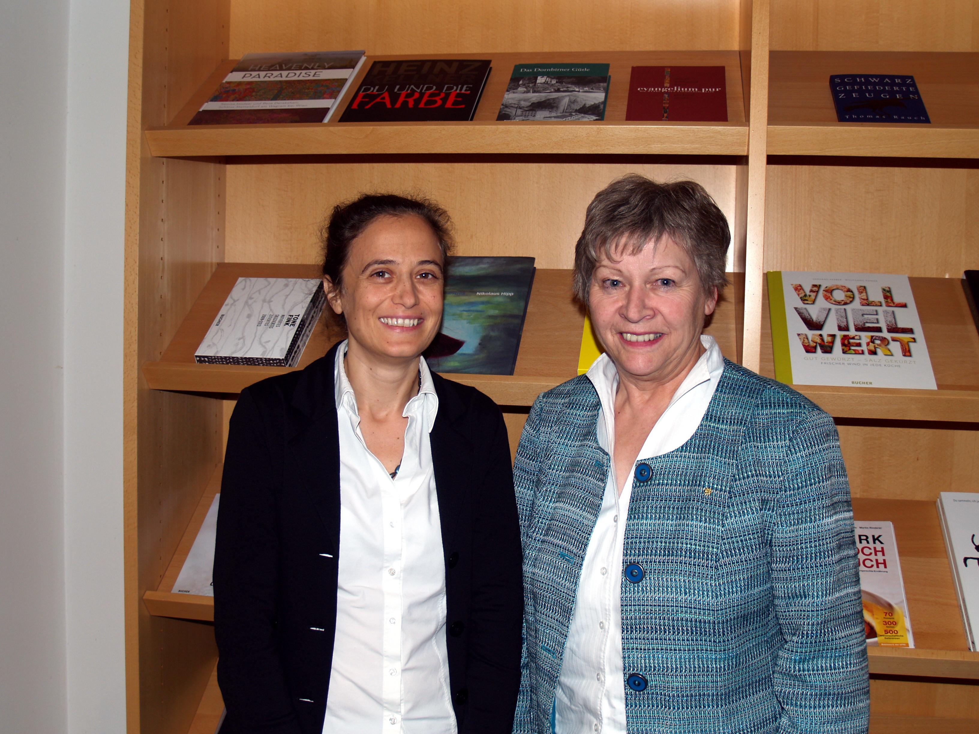 v.l. GF Michelle Bucher freut sich auf die Zusammenarbeit mit Sieglinde Götze von götze consulting