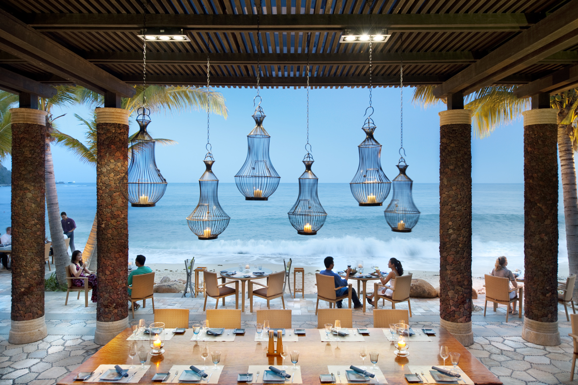 Relaxen am Meer im tropischen Strandparadies Sanya
