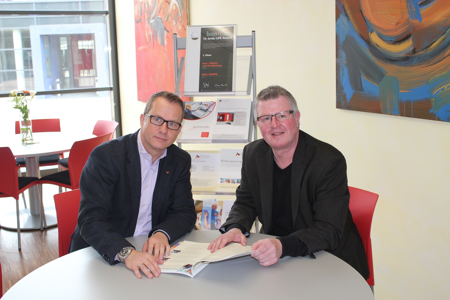 Leiter der DHfPG/BSA-Zentrale Jens Werner (li.) und Frank Günzel vom VDV Leiter der DHfPG/BSA-Zentrale Jens Werner (li.) und Frank Günzel vom VDV