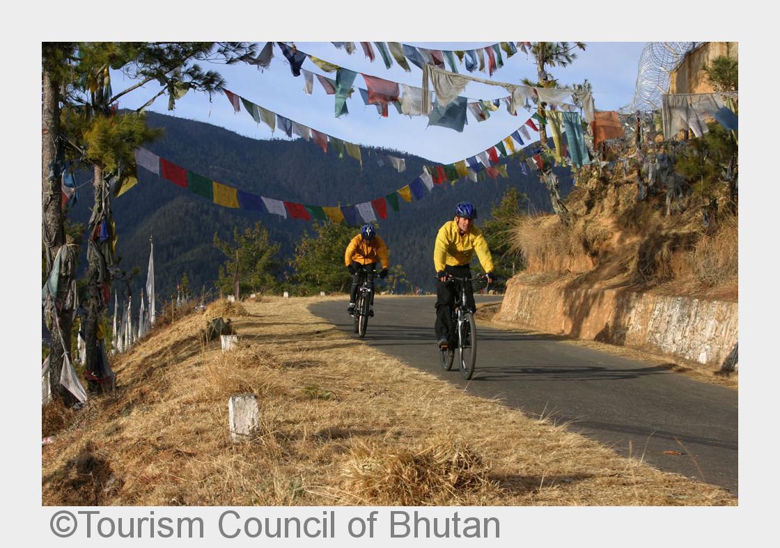Bhutans faszinierende Bergwelt mit dem Fahrrad CO2-arm erkunden (Bildquelle: Tourism Council of Bhut