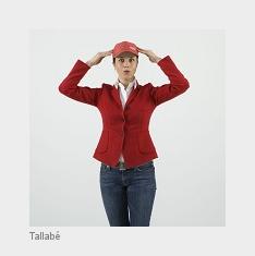 Aufrechter Gang: Anmutig gehen wie ein Model mit der Tallabé-Kappe (Bildquelle: Tallabé) Aufrechter Gang: Anmutig gehen wie ein Model mit der Tallabé-Kappe (Bildquelle: Tallabé)