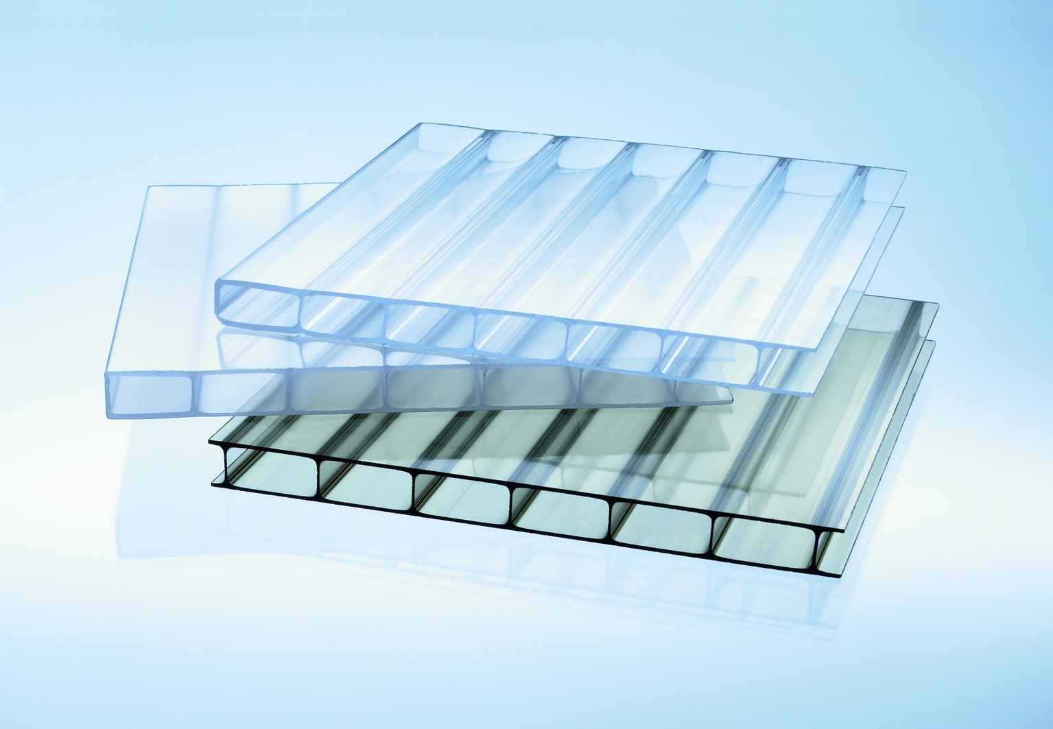 Stegplatten sind in unterschiedlichen Varianten erhältlich und für die Überdachung von Terrassen bes Stegplatten sind in unterschiedlichen Varianten erhältlich und für die Überdachung von Terrassen bes
