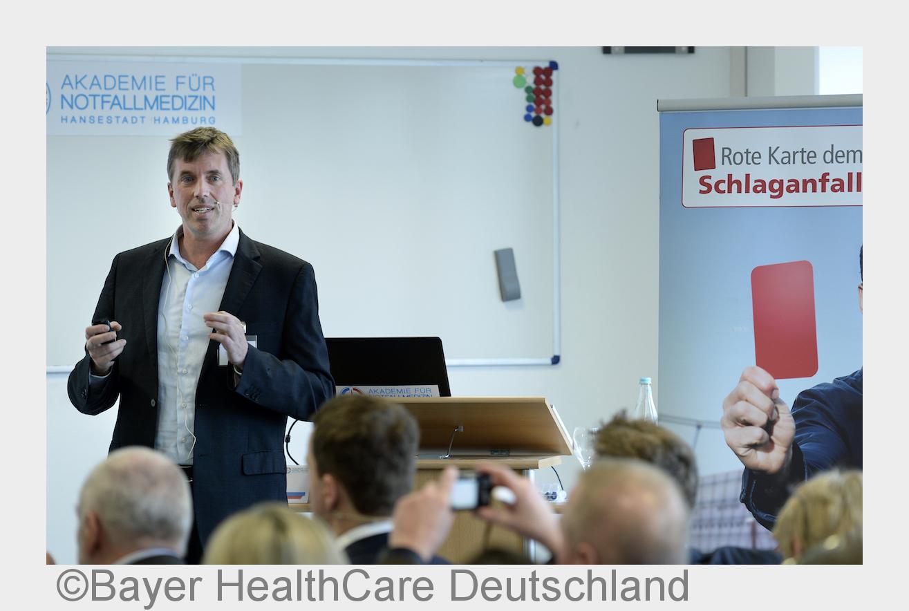 Pressekonferenz"Rote Karte dem Schlaganfall", 04.03.2015 (Bildquelle: Bayer HealthCare Deu