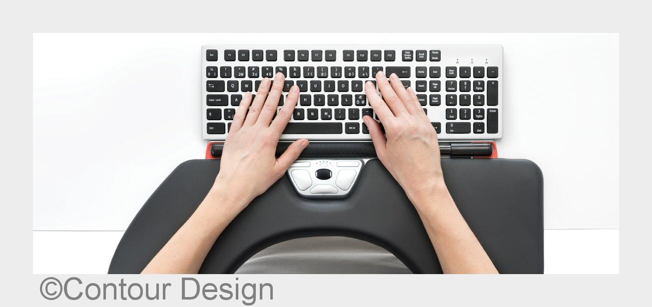 Mittig platziert: Die RollerMouse RED mit Armauflage (Bildquelle: Contour Design) Mittig platziert: Die RollerMouse RED mit Armauflage (Bildquelle: Contour Design)