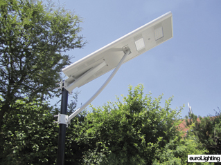 Die ECOXSOLAR ist erprobt wetterunabhängig und kommt bis zu fünf Tage ohne Sonnenlicht aus. Die ECOXSOLAR ist erprobt wetterunabhängig und kommt bis zu fünf Tage ohne Sonnenlicht aus.