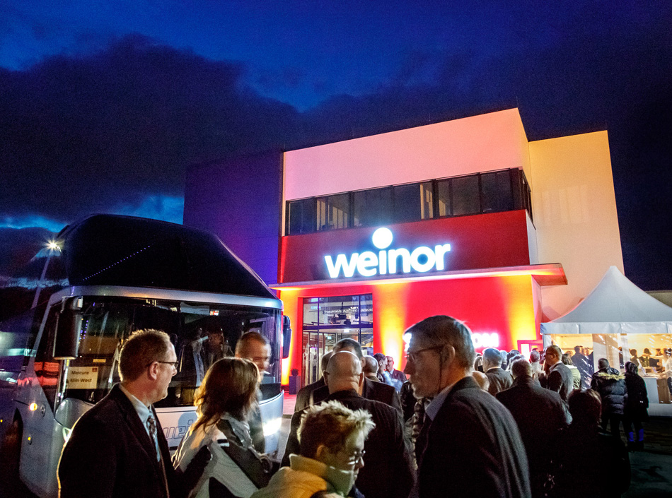 Ellen Kamrad Eventmanagement unterstützt die Eröffnung des neuen weinor-Showrooms mit einer zauberha Ellen Kamrad Eventmanagement unterstützt die Eröffnung des neuen weinor-Showrooms mit einer zauberha