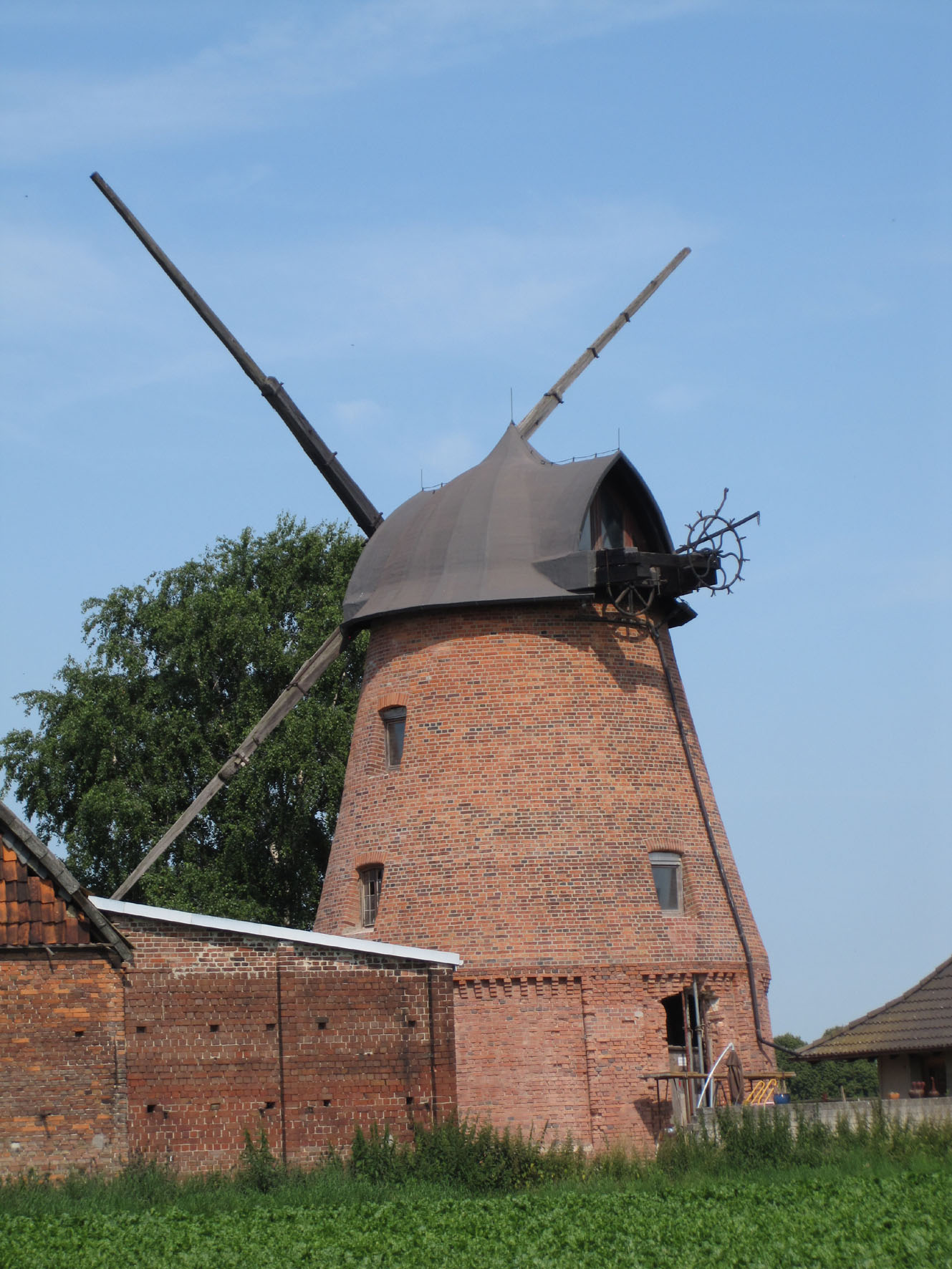 Die Haube der Windmühle Burgdorf ist dank Triflex Flüssigkunststoff langzeitsicher dicht.