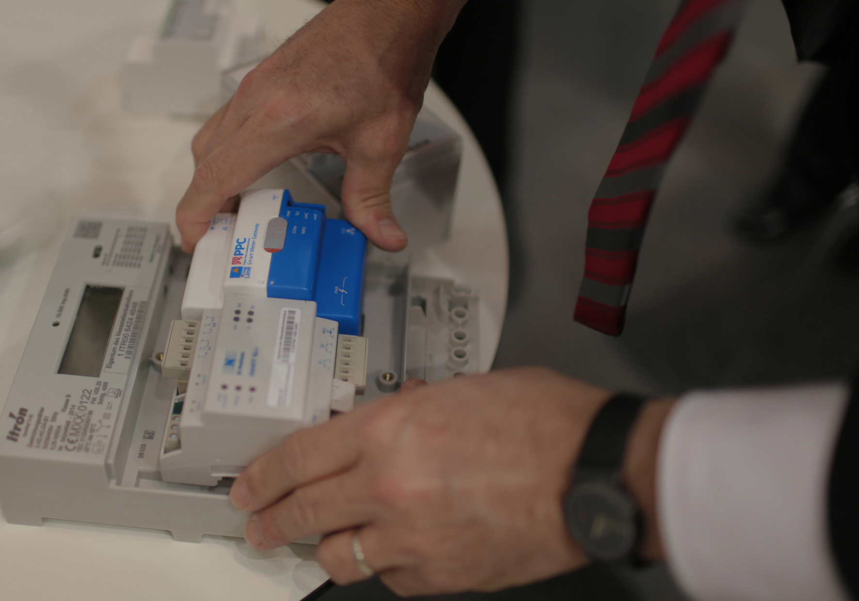 Mit dem Eckpunktepapier liegt der Fahrplan für den Rollout der intelligenten Messsysteme vor. Mit dem Eckpunktepapier liegt der Fahrplan für den Rollout der intelligenten Messsysteme vor.