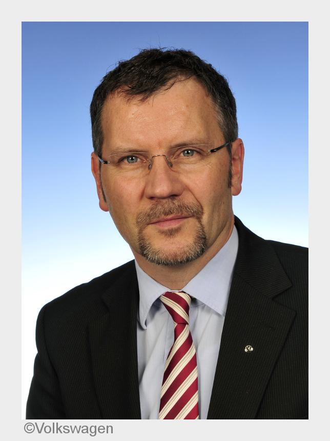 Lars Bäumann (Volkswagen) spricht im Rahmen des automotiveIT-Forums 2015. (Bildquelle: Volkswagen)