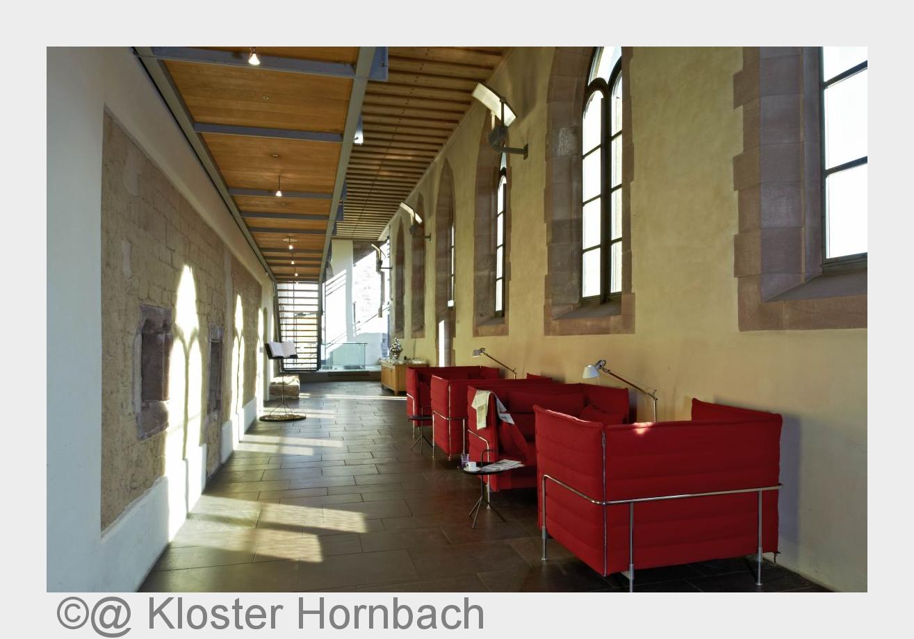 Der Kreuzgang lädt zum Entspannen bei einer Tasse Tee ein. (Bildquelle: @ Kloster Hornbach)