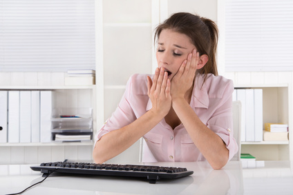 Müde im Büro