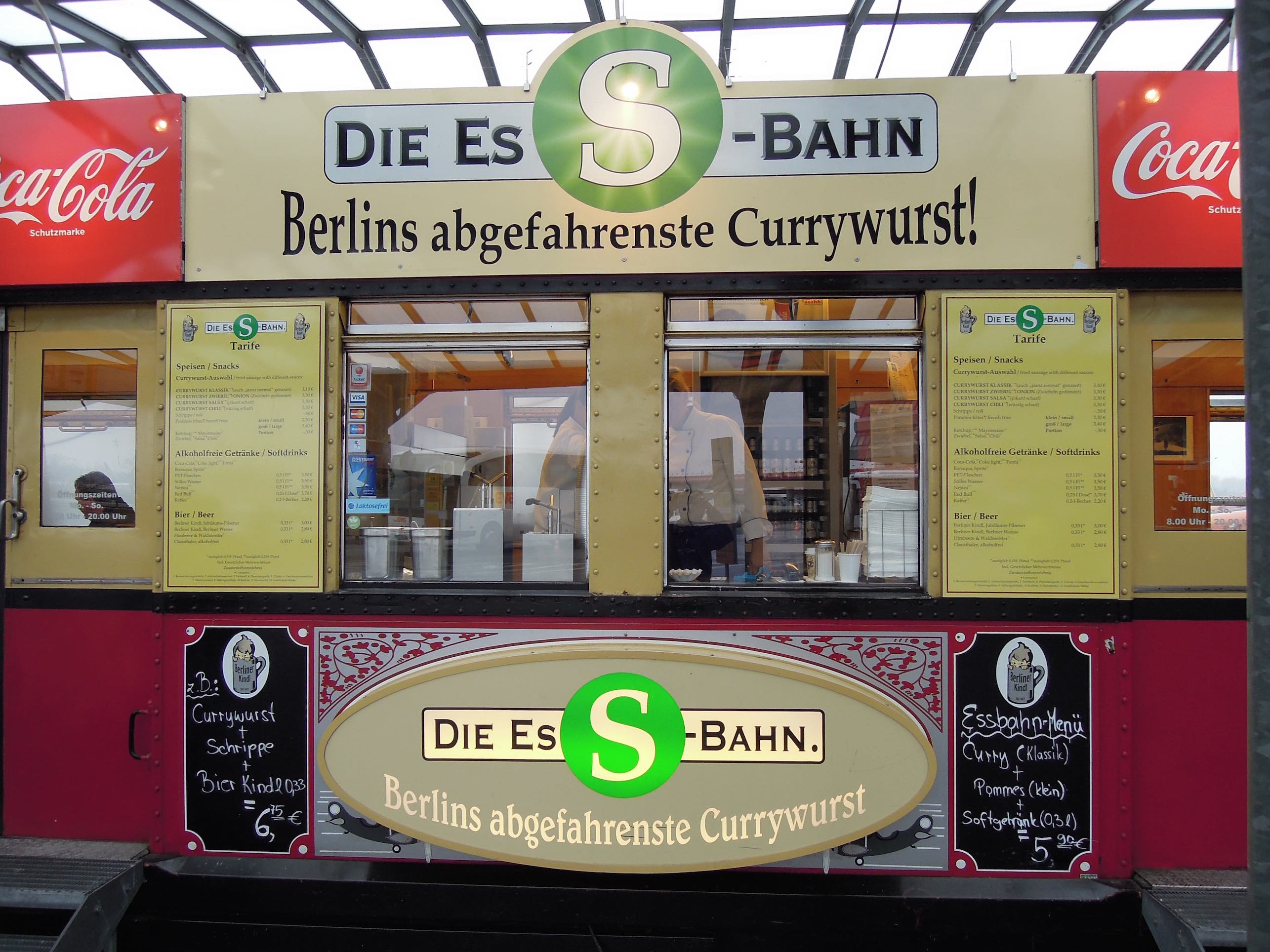 EsS-Bahn am Flughafen Berlin Tegel