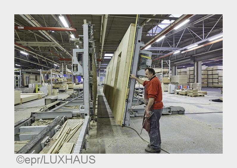 Die Bauteile werden auf sorgfältige Weise mit präziser Technik produziert. (Bildquelle: epr/LUXHAUS)