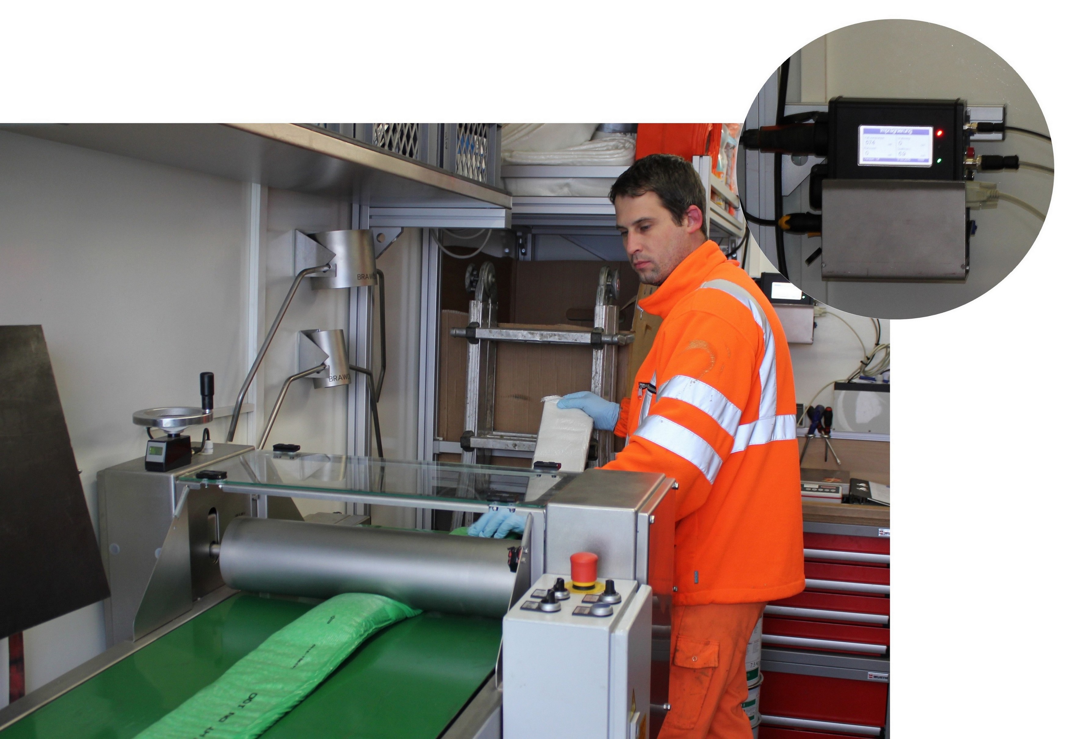 Automatisch werden zum Beispiel Walzgänge und Spaltmaß erfasst.(Foto: PKT-Rohr Frei) Automatisch werden zum Beispiel Walzgänge und Spaltmaß erfasst.(Foto: PKT-Rohr Frei)
