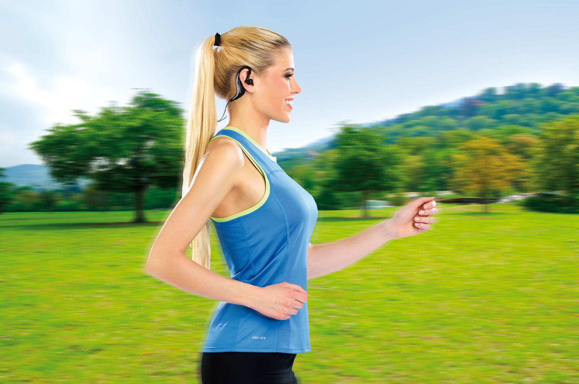 auvisio Spritzwassergeschütztes (IPX4) Bluetooth 4.1 Sport-Headset, www.pearl.de