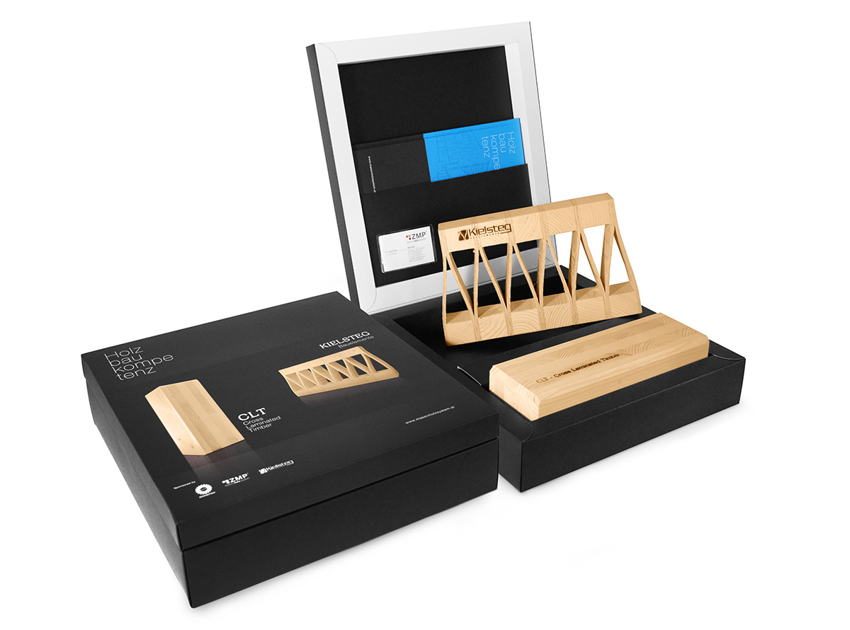 Die Architektenbox ist das wichtigste Tool fu?r Architektenbetreuer Thomas Puster. Die Architektenbox ist das wichtigste Tool fu?r Architektenbetreuer Thomas Puster.