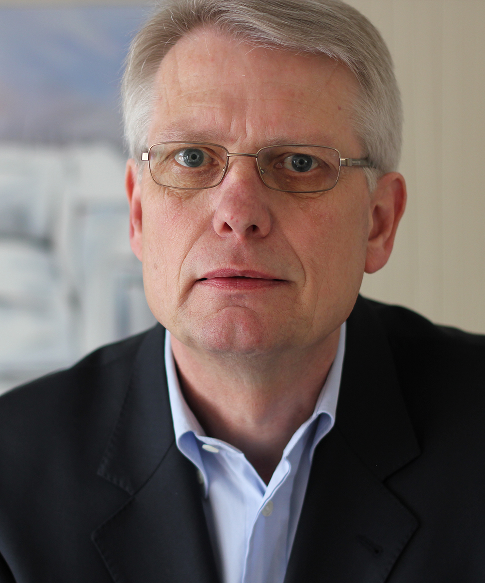 Peter Vennebusch - Interim Manager Marketing / Vertrieb Peter Vennebusch - Interim Manager Marketing / Vertrieb