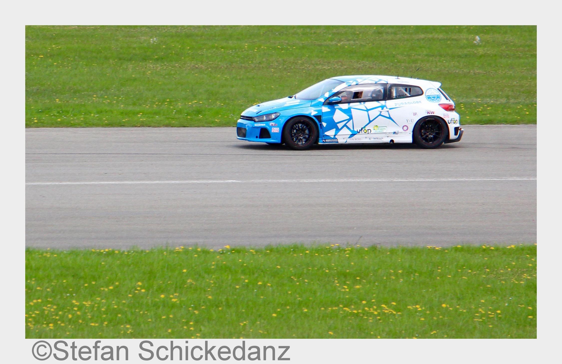 Musiker und Rennfahrer Smudo erneut mit RapsPower im Tank beim ADAC 24h-Rennen 2015 (Bildquelle: Ste Musiker und Rennfahrer Smudo erneut mit RapsPower im Tank beim ADAC 24h-Rennen 2015 (Bildquelle: Ste