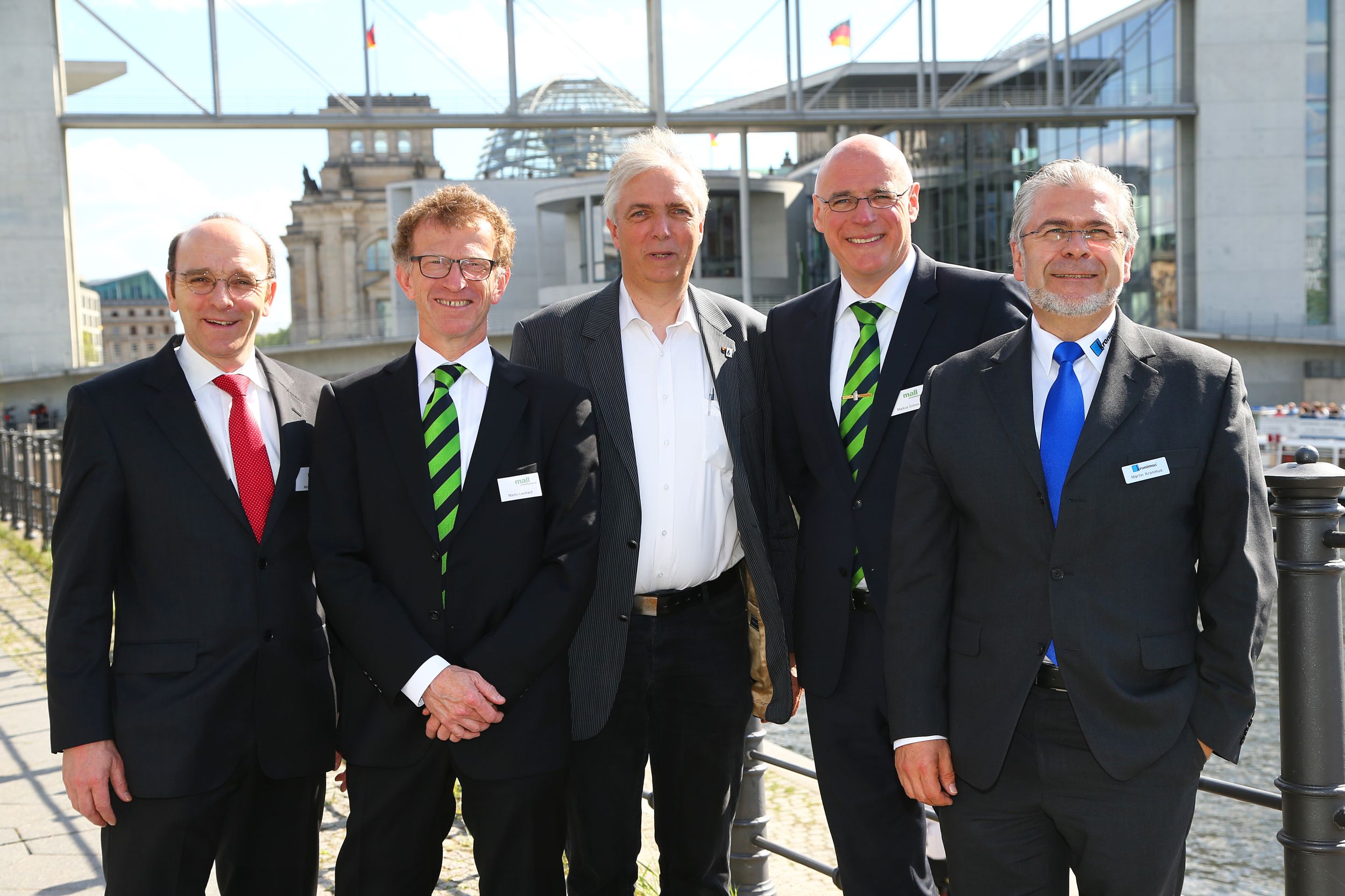 Die Referenten: Markus Böll, Martin Lienhard, Dr. Harald Sommer, Markus Grimm und Martin Kronimus. Die Referenten: Markus Böll, Martin Lienhard, Dr. Harald Sommer, Markus Grimm und Martin Kronimus.
