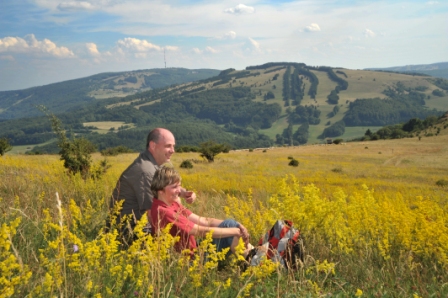 Natur hautnah bei einer Wanderung durch die Rhön Natur hautnah bei einer Wanderung durch die Rhön