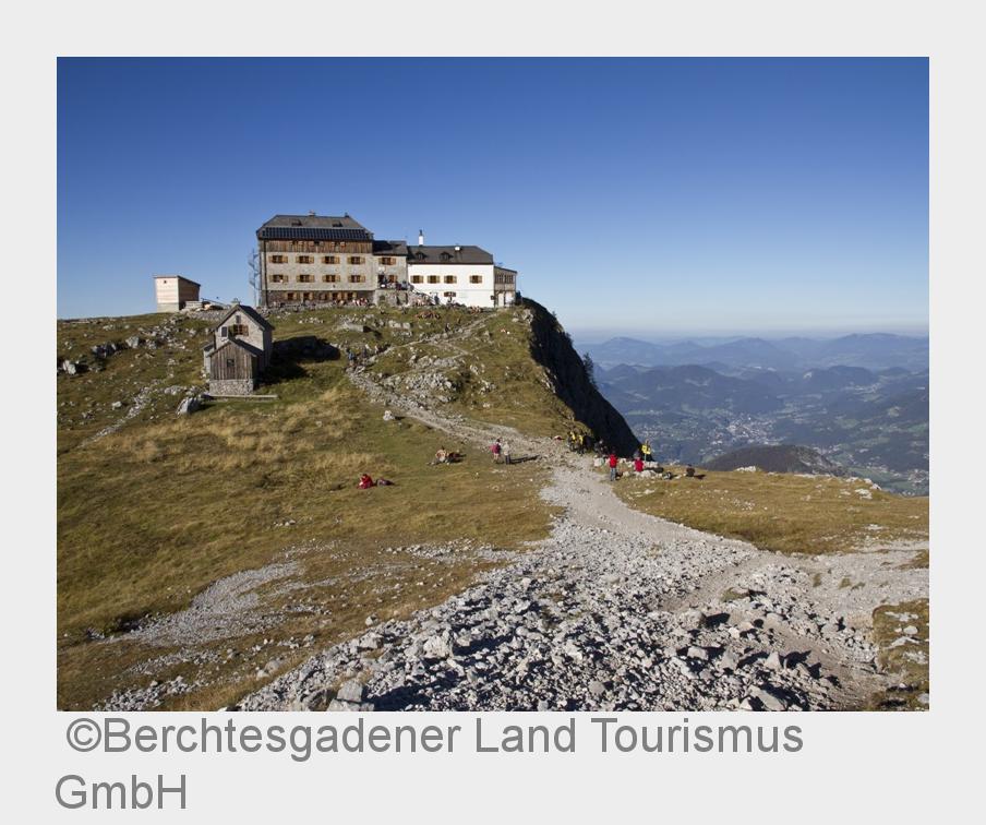 Majestätisch thront das Watzmannhaus auf 1930 m. (Bildquelle: Berchtesgadener Land Tourismus GmbH) Majestätisch thront das Watzmannhaus auf 1930 m. (Bildquelle: Berchtesgadener Land Tourismus GmbH)