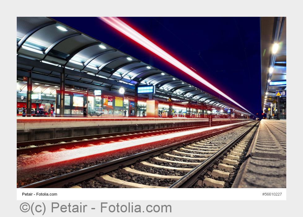 Warum Unternehmen ohne DMS schneller den Anschluss verpassen. (Bildquelle: (c) Petair - Fotolia.com) Warum Unternehmen ohne DMS schneller den Anschluss verpassen. (Bildquelle: (c) Petair - Fotolia.com)
