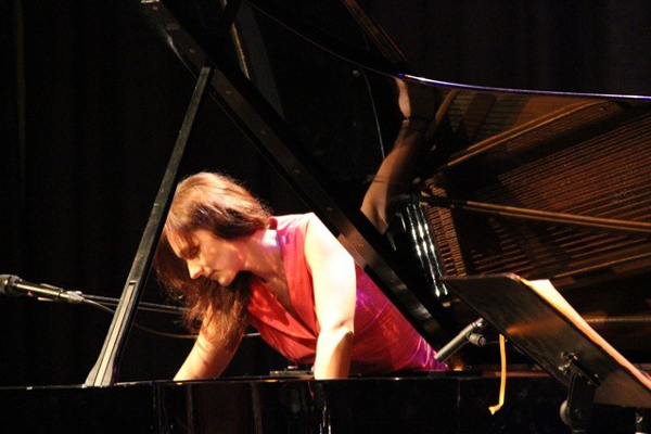 Kölner Pianistin begeisterte im Remscheider H2O Sauna- und Badeparadies