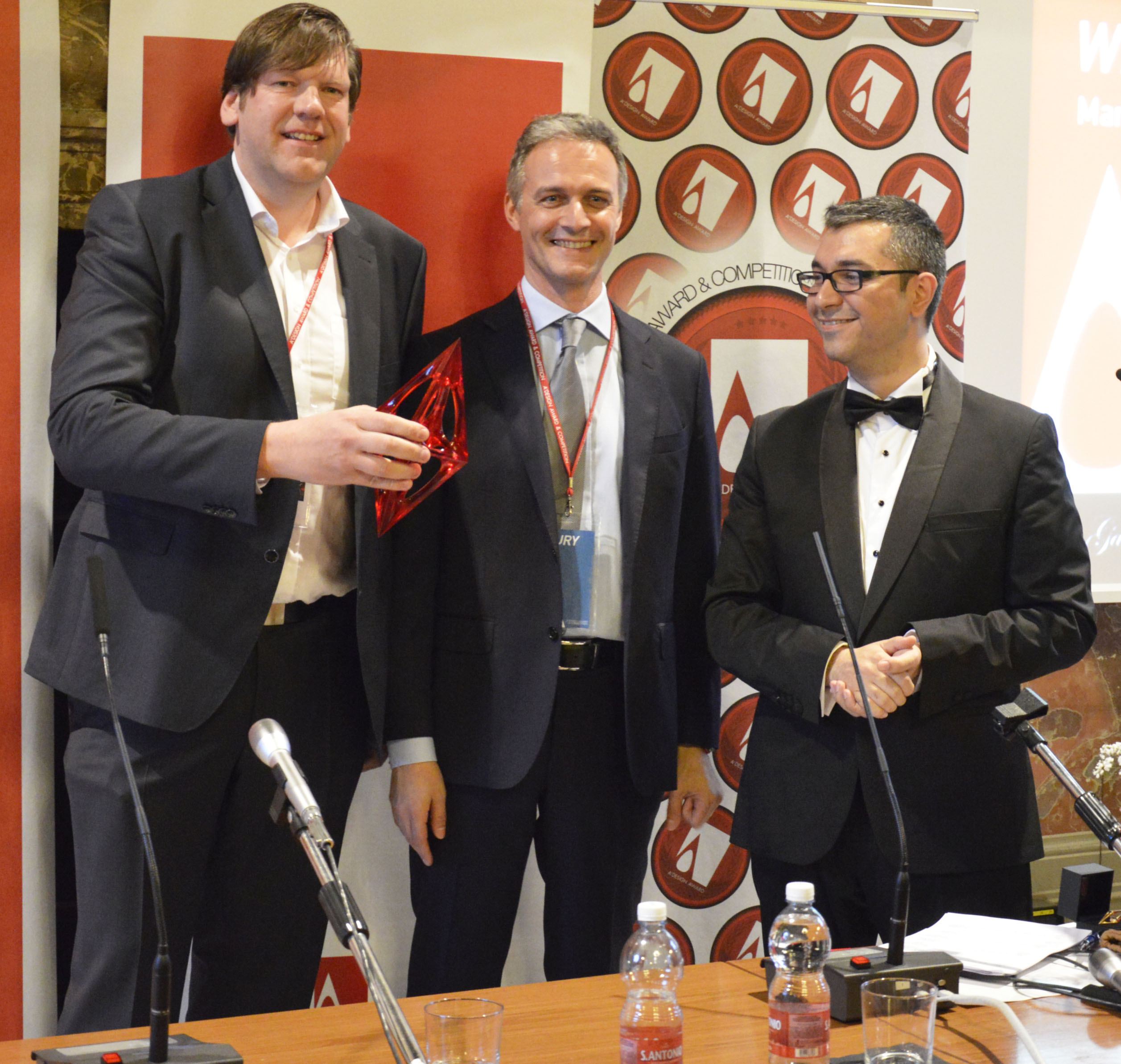 Preisverleihung: Martin Enenkel, vosla GmbH, Prof. Alessandro Deserti, Prof. Dr. Onur Mustak Cobanli