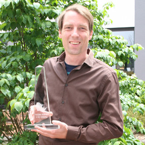 design3000 IT Leiter D. Weimar mit dem Rhino Award design3000 IT Leiter D. Weimar mit dem Rhino Award