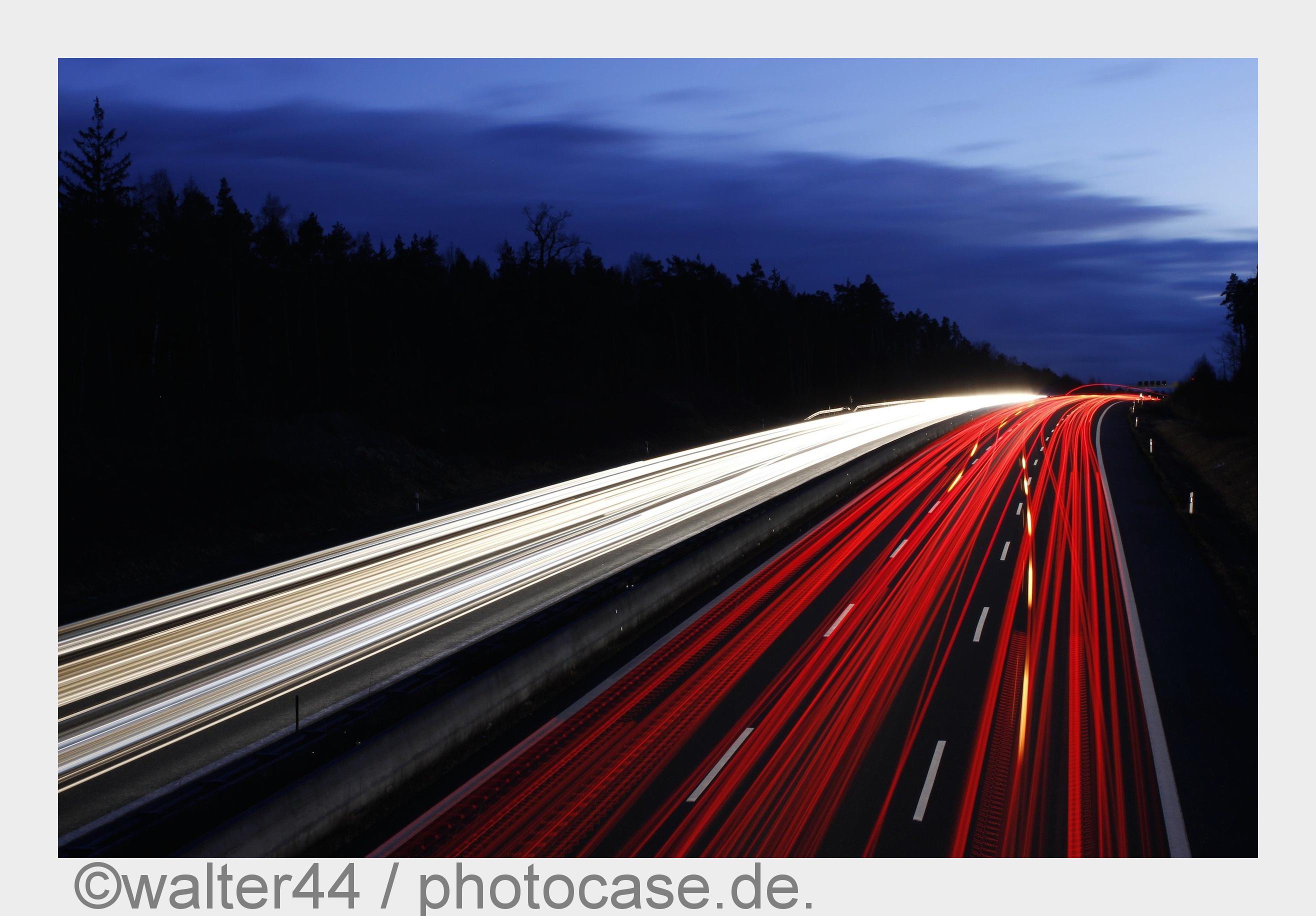 Auch Logistikunternehmer schaffen mit Factoring schnelle Liquidität. (Bildquelle: walter44 / photoca Auch Logistikunternehmer schaffen mit Factoring schnelle Liquidität. (Bildquelle: walter44 / photoca