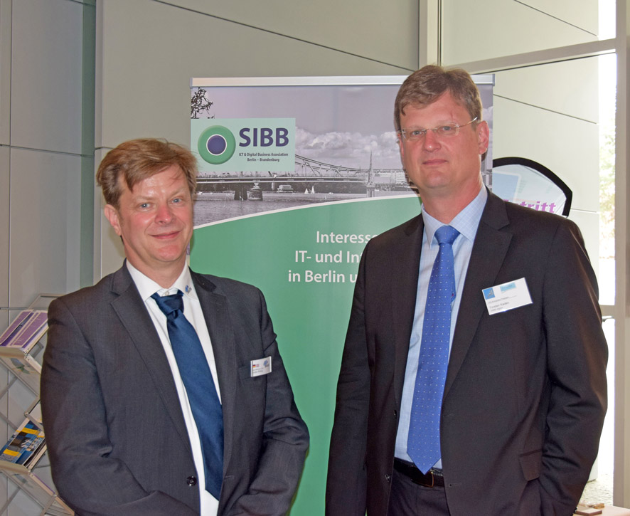 Andrè Röhrig (BRAVIS) u. Torsten Kaden (SIBB region) freuen sich auf die Zusammenarbeit. Foto: Ines Andrè Röhrig (BRAVIS) u. Torsten Kaden (SIBB region) freuen sich auf die Zusammenarbeit. Foto: Ines