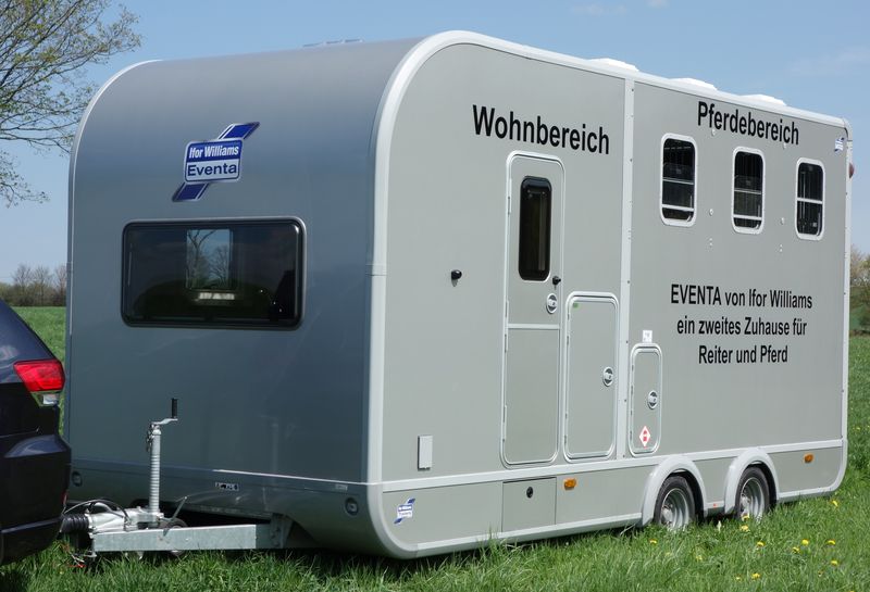 Pferdeanhängertest auf Mit-Pferden-reisen.de: Ifor Williams Eventa L Pferdeanhängertest auf Mit-Pferden-reisen.de: Ifor Williams Eventa L