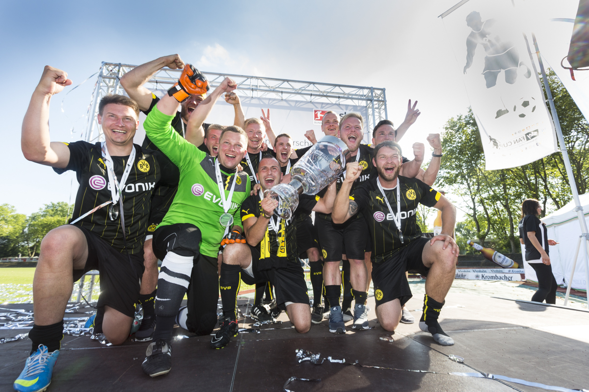 Sky Fan Cup Sieger 2015?BVB Fanclub?Ostborussen? Sky Fan Cup Sieger 2015?BVB Fanclub?Ostborussen?