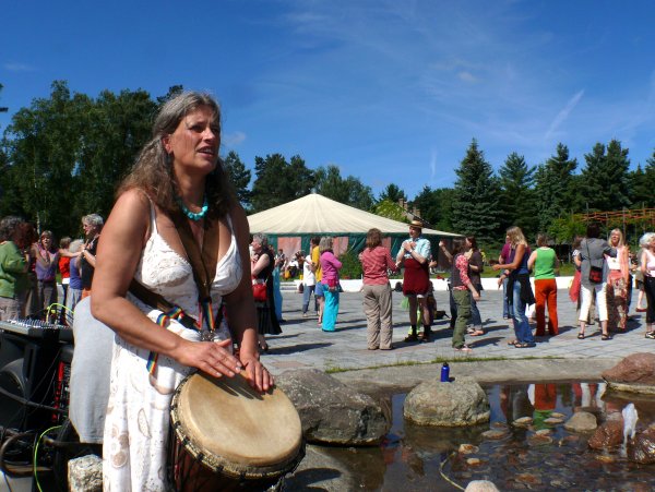 Das Sommercamp im ZEGG Das Sommercamp im ZEGG