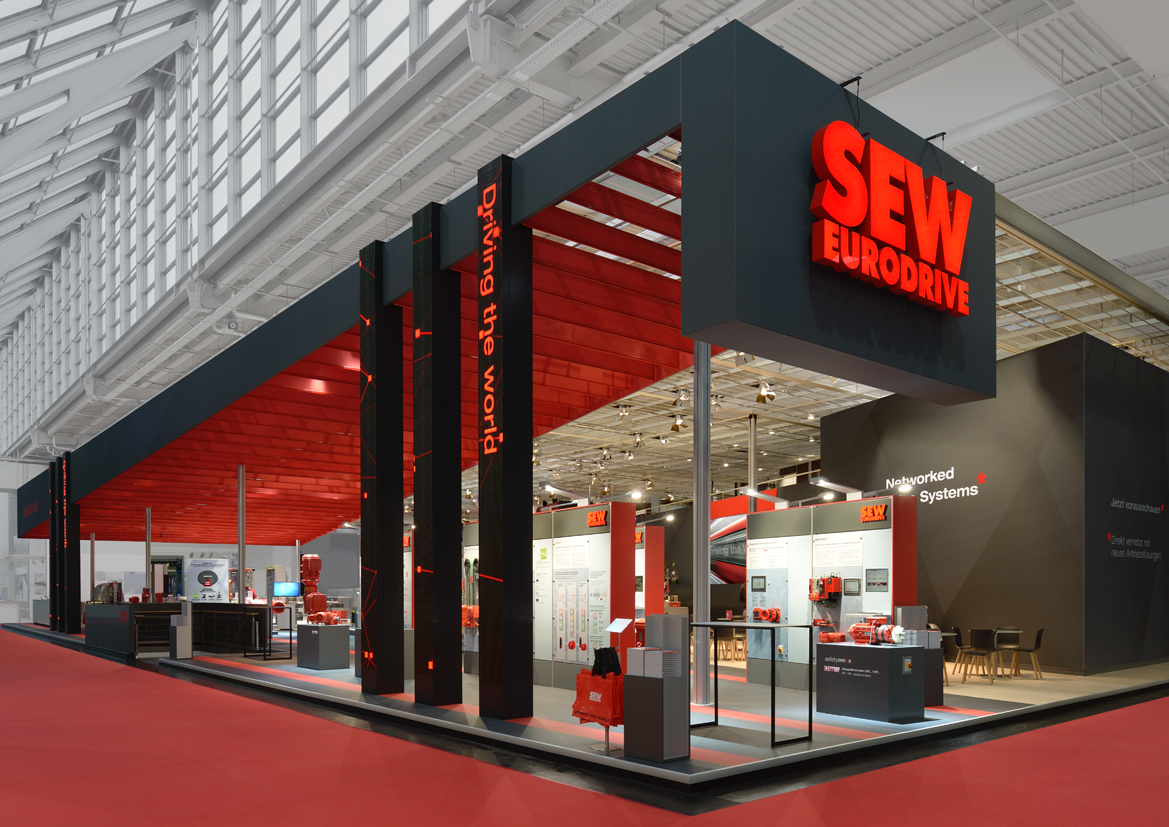 Markeninszenierung für SEW-EURODRIVE auf der Hannover Messe 2015 (Foto: Expotechnik Group)