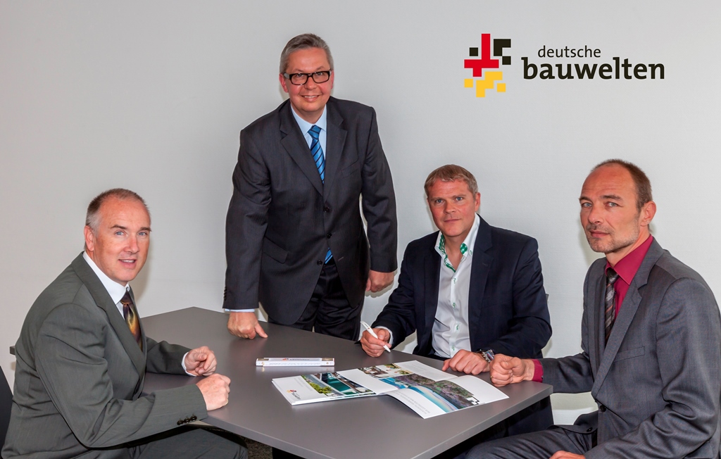 Zum Auftakt der Kooperation trafen sich die Vertragspartner der Deutschen Bauwelten und BauCon