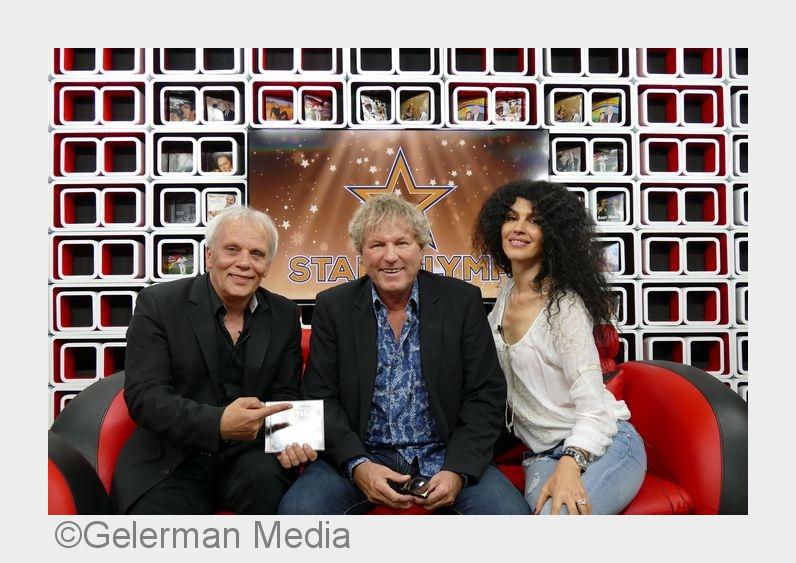 Bernhard Brink (Mitte) mit den Moderatoren Janine White und Andy Moor (Bildquelle: Gelerman Media) Bernhard Brink (Mitte) mit den Moderatoren Janine White und Andy Moor (Bildquelle: Gelerman Media)