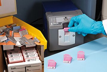 Laborbedarf:  Etikettenfixierung für Einbettkassetten, Gewebekassetten, Histosetten usw.