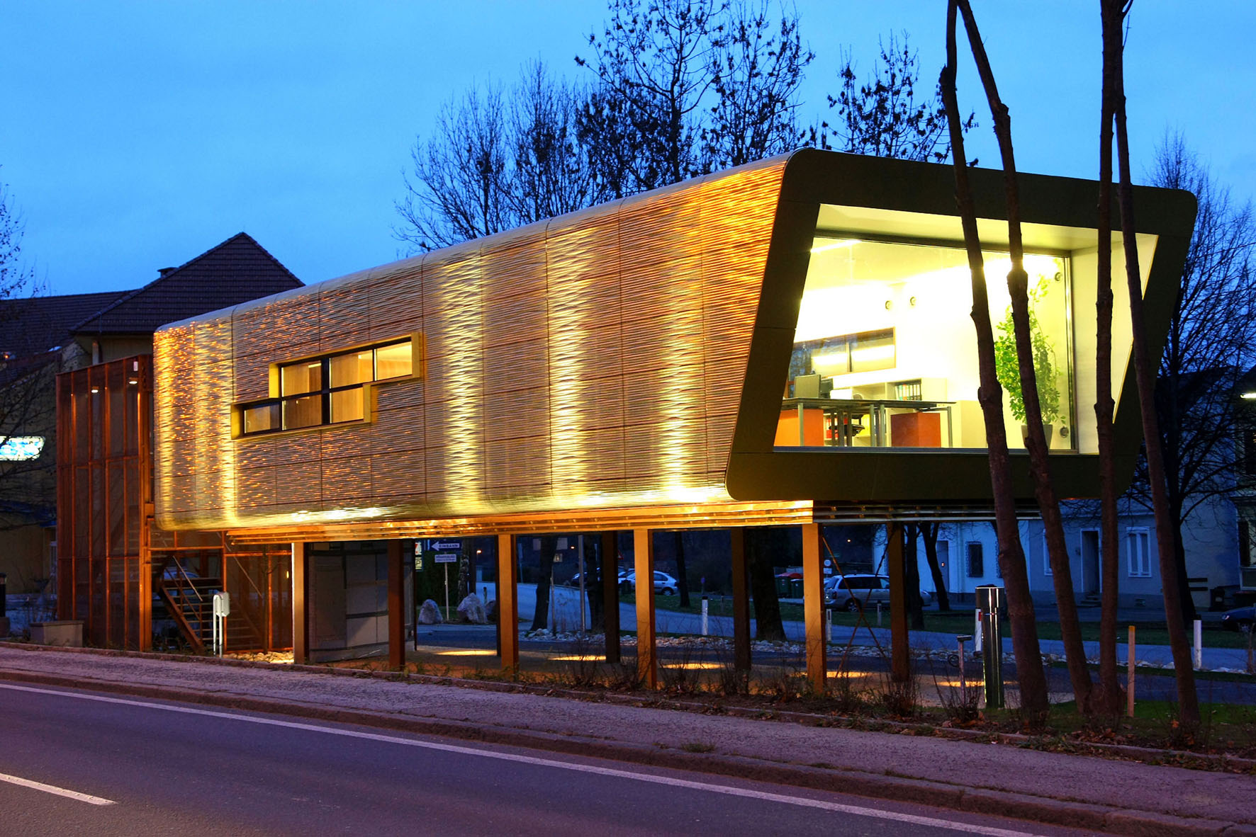 Triflex Flüssigkunststoff sorgt für ein dichtes Dach der modularen Raumzelle [BOX:09].