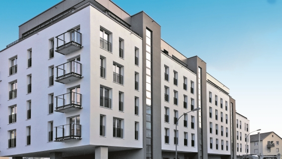 Im Heilbronner Zentrum an der Kreuzung Cäcilien- und Rosenbergstraße steht das neue Mehrfamilienhaus Im Heilbronner Zentrum an der Kreuzung Cäcilien- und Rosenbergstraße steht das neue Mehrfamilienhaus